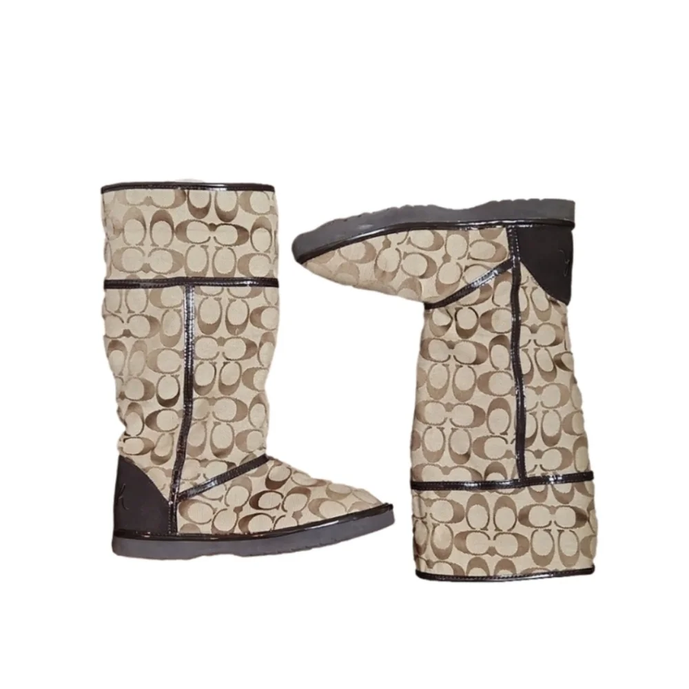 Coach Signature Nikole Winter boots